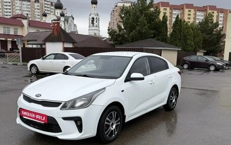 KIA Rio IV, 2018 год, 750 000 рублей, 2 фотография