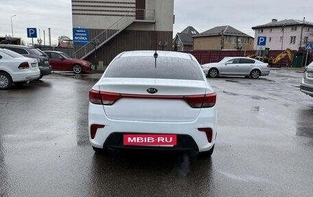 KIA Rio IV, 2018 год, 750 000 рублей, 4 фотография