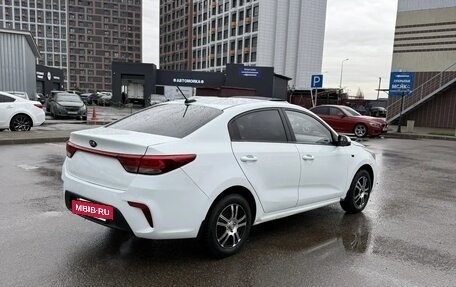 KIA Rio IV, 2018 год, 750 000 рублей, 6 фотография