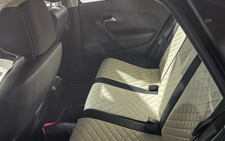 Volkswagen Polo VI (EU Market), 2015 год, 690 000 рублей, 11 фотография