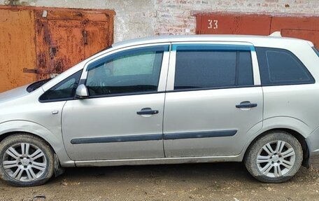 Opel Zafira B, 2006 год, 370 000 рублей, 3 фотография
