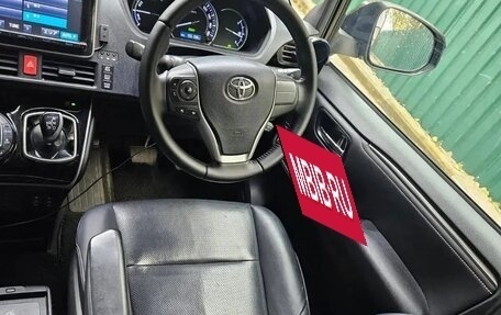 Toyota Esquire I, 2015 год, 1 850 000 рублей, 10 фотография