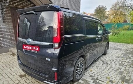 Toyota Esquire I, 2015 год, 1 850 000 рублей, 9 фотография