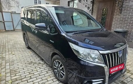 Toyota Esquire I, 2015 год, 1 850 000 рублей, 3 фотография