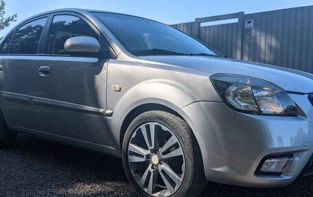 KIA Rio II, 2011 год, 530 000 рублей, 2 фотография