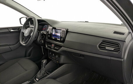 Volkswagen Polo VI (EU Market), 2021 год, 1 740 000 рублей, 11 фотография