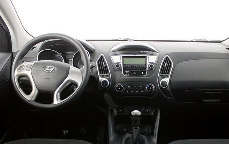 Hyundai ix35 I рестайлинг, 2012 год, 725 000 рублей, 12 фотография