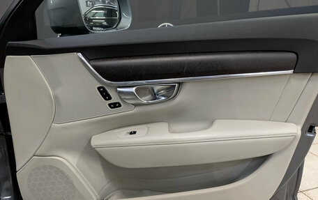 Volvo V90 Cross Country I рестайлинг, 2019 год, 3 990 000 рублей, 23 фотография