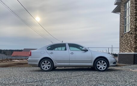 Skoda Octavia, 2011 год, 850 000 рублей, 2 фотография