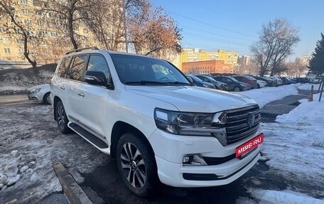 Toyota Land Cruiser 200, 2017 год, 6 600 000 рублей, 3 фотография