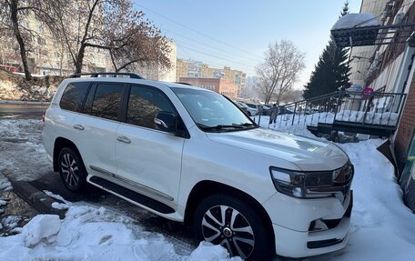Toyota Land Cruiser 200, 2017 год, 6 600 000 рублей, 10 фотография