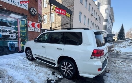 Toyota Land Cruiser 200, 2017 год, 6 600 000 рублей, 13 фотография