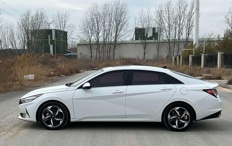 Hyundai Elantra, 2022 год, 1 750 000 рублей, 7 фотография