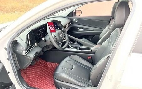 Hyundai Elantra, 2022 год, 1 750 000 рублей, 18 фотография