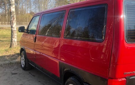 Volkswagen Transporter T4, 2002 год, 650 000 рублей, 2 фотография