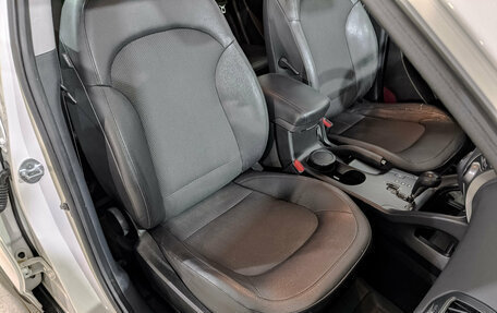 Hyundai ix35 I рестайлинг, 2013 год, 1 455 000 рублей, 24 фотография