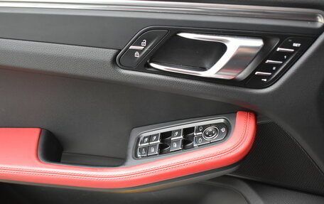 Porsche Macan I рестайлинг, 2021 год, 6 000 000 рублей, 21 фотография