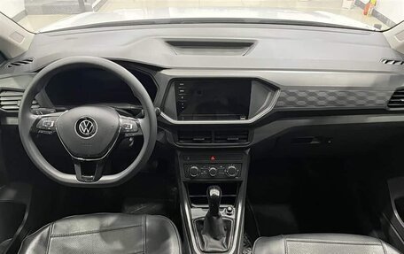 Volkswagen T-Cross I, 2022 год, 1 950 000 рублей, 7 фотография