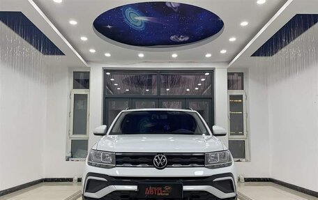 Volkswagen T-Cross I, 2022 год, 1 950 000 рублей, 2 фотография