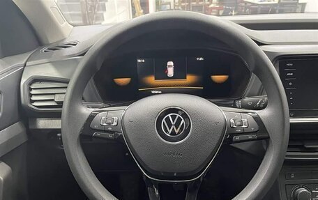 Volkswagen T-Cross I, 2022 год, 1 950 000 рублей, 8 фотография