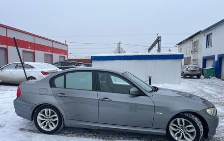 BMW 3 серия, 2010 год, 750 000 рублей, 4 фотография