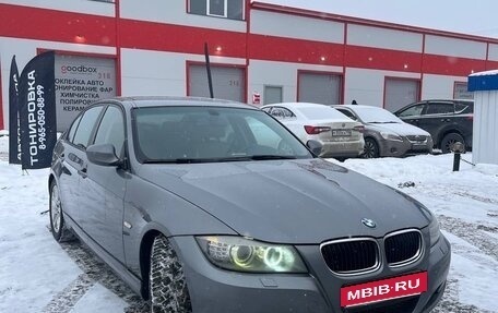BMW 3 серия, 2010 год, 750 000 рублей, 3 фотография