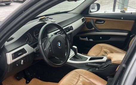 BMW 3 серия, 2010 год, 750 000 рублей, 8 фотография