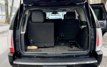 Cadillac Escalade III, 2010 год, 1 850 000 рублей, 9 фотография