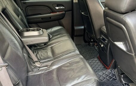 Cadillac Escalade III, 2010 год, 1 850 000 рублей, 18 фотография