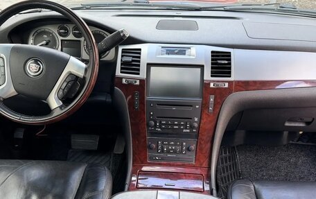 Cadillac Escalade III, 2010 год, 1 850 000 рублей, 15 фотография
