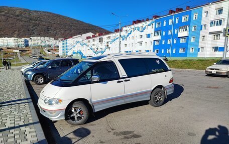 Toyota Estima III рестайлинг -2, 1998 год, 850 000 рублей, 3 фотография