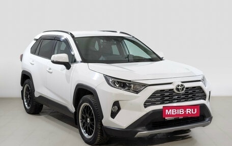 Toyota RAV4, 2021 год, 4 250 000 рублей, 3 фотография