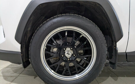 Toyota RAV4, 2021 год, 4 250 000 рублей, 12 фотография