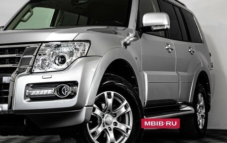 Mitsubishi Pajero IV, 2018 год, 3 799 000 рублей, 2 фотография