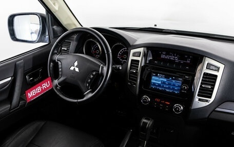 Mitsubishi Pajero IV, 2018 год, 3 799 000 рублей, 16 фотография