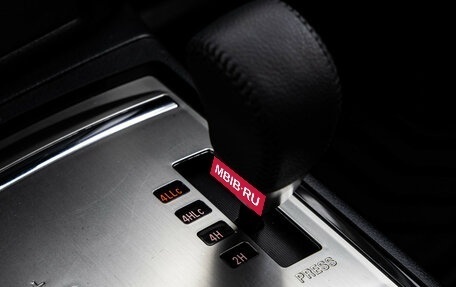 Mitsubishi Pajero IV, 2018 год, 3 799 000 рублей, 19 фотография