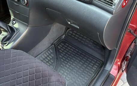 Toyota Corolla, 2004 год, 670 000 рублей, 9 фотография