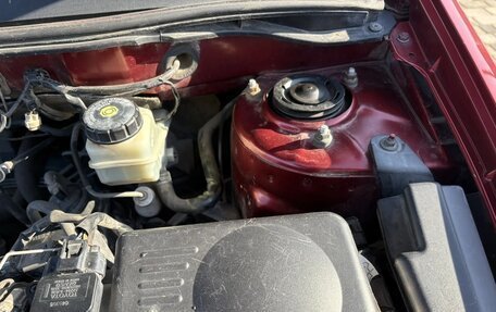 Toyota Corolla, 2004 год, 670 000 рублей, 13 фотография