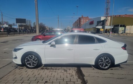 Hyundai Sonata VIII, 2021 год, 1 450 000 рублей, 2 фотография