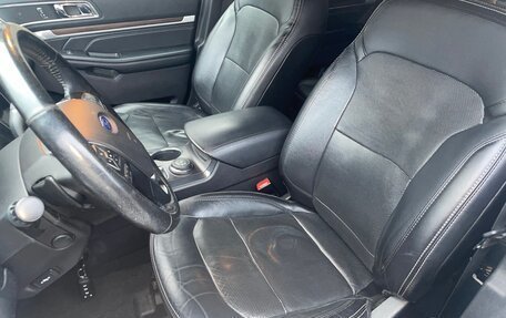 Ford Explorer VI, 2017 год, 2 690 000 рублей, 12 фотография