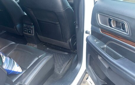Ford Explorer VI, 2017 год, 2 690 000 рублей, 7 фотография