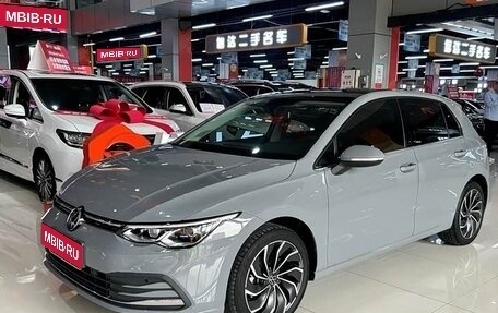 Volkswagen Golf VIII, 2023 год, 2 093 000 рублей, 1 фотография