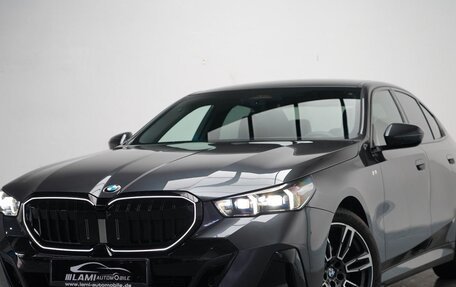 BMW 5 серия, 2025 год, 5 999 999 рублей, 1 фотография