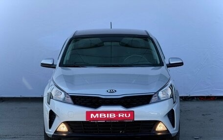 KIA Rio IV, 2021 год, 1 599 000 рублей, 4 фотография