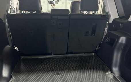 Toyota Land Cruiser Prado 150 рестайлинг 2, 2018 год, 4 600 000 рублей, 19 фотография