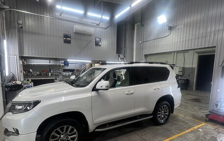 Toyota Land Cruiser Prado 150 рестайлинг 2, 2018 год, 4 600 000 рублей, 12 фотография