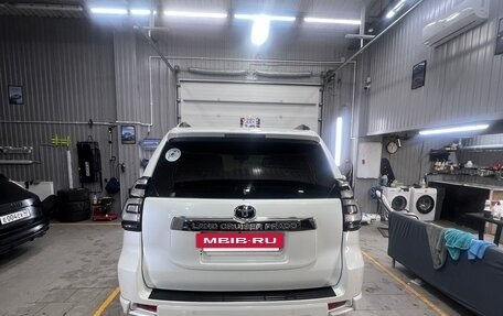Toyota Land Cruiser Prado 150 рестайлинг 2, 2018 год, 4 600 000 рублей, 11 фотография