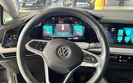 Volkswagen Golf VIII, 2023 год, 2 093 000 рублей, 10 фотография