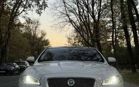 Jaguar XJ IV (X351), 2011 год, 3 200 000 рублей, 2 фотография