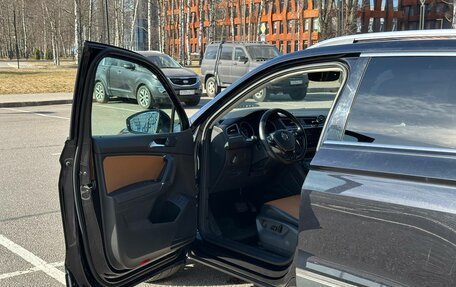 Volkswagen Tiguan II, 2018 год, 2 200 000 рублей, 9 фотография
